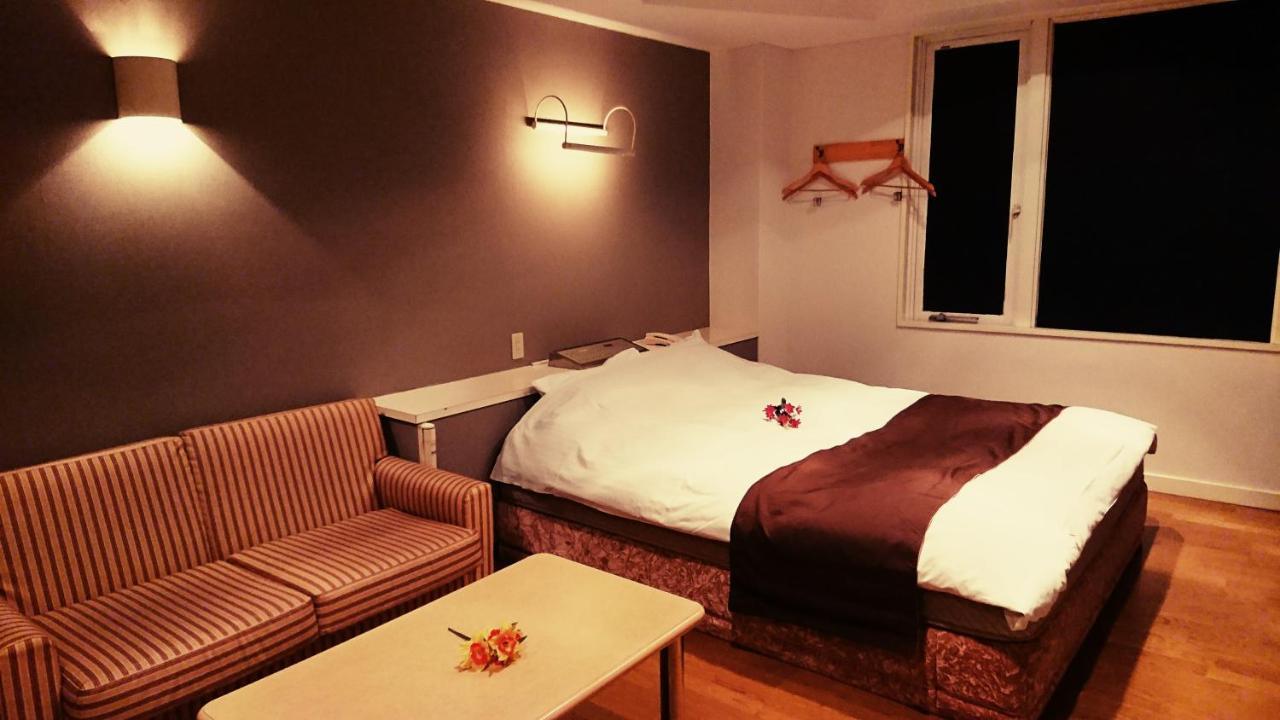 Aloha Inn Aine (Adults Only) Fukuchiyama Exteriör bild